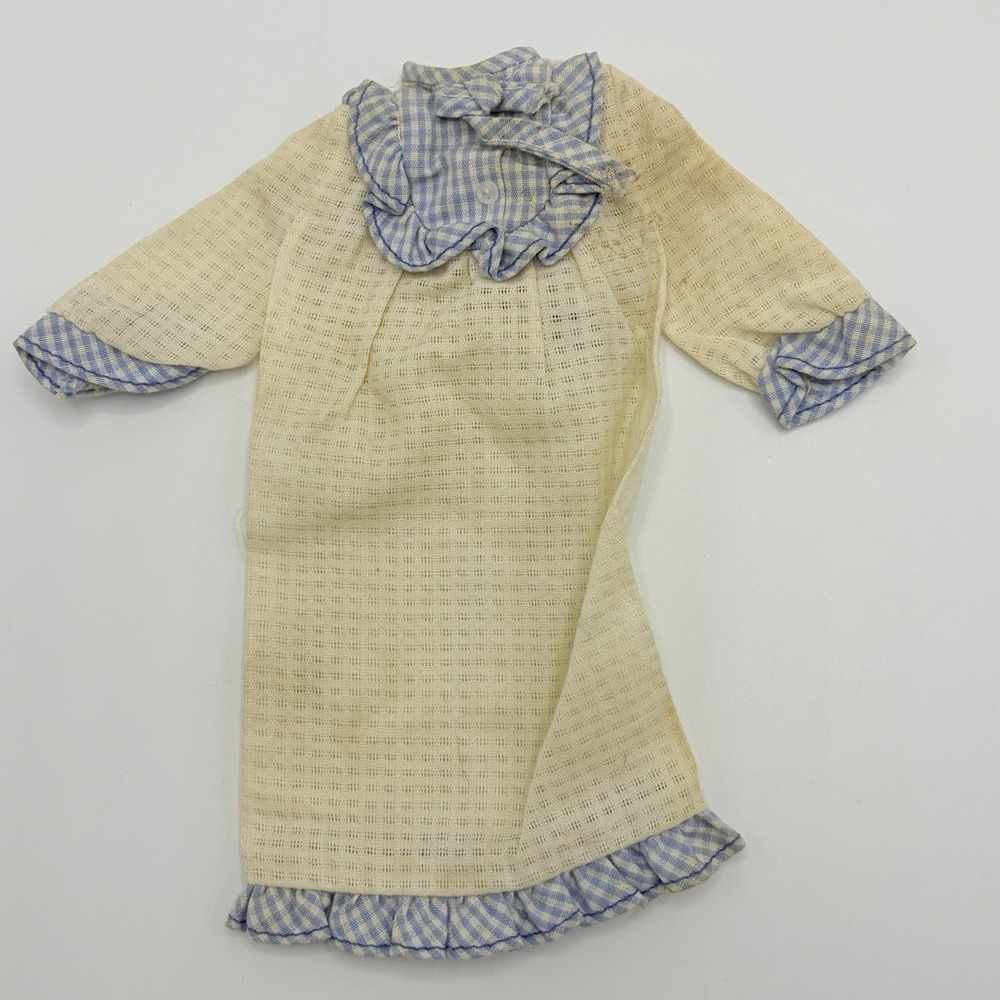 *VINTAGE FRANCIE 1966 TUCKERED OUT  #1253 NIGHT GOWN Flawed